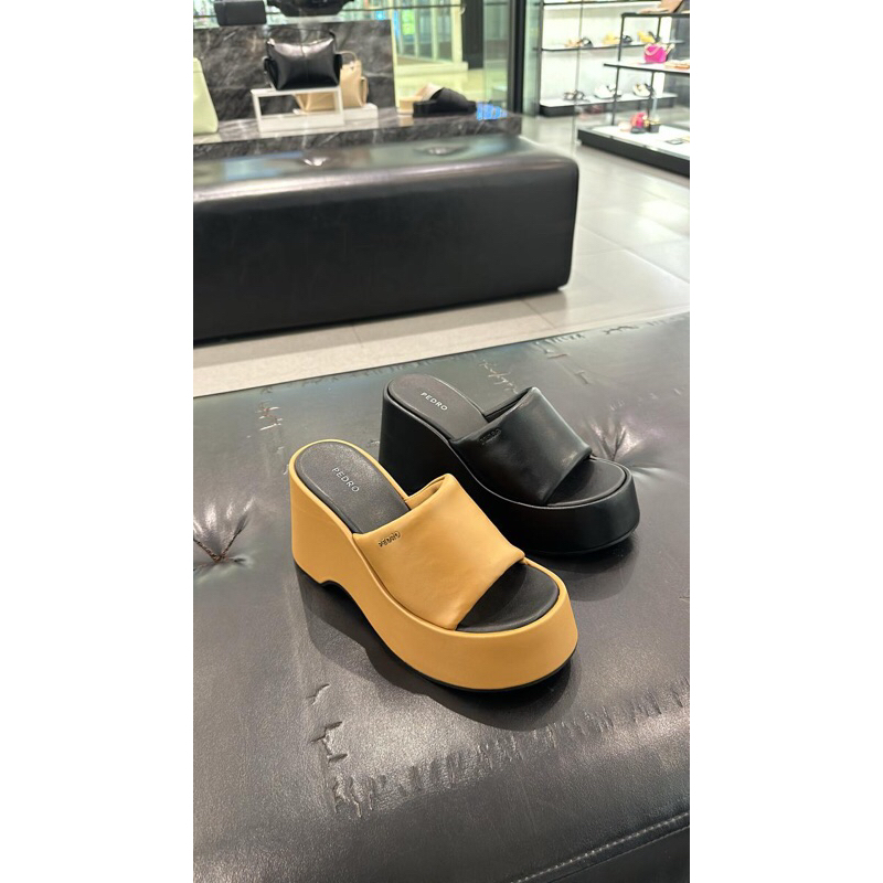 Sepatu wanita wedges Pedro original