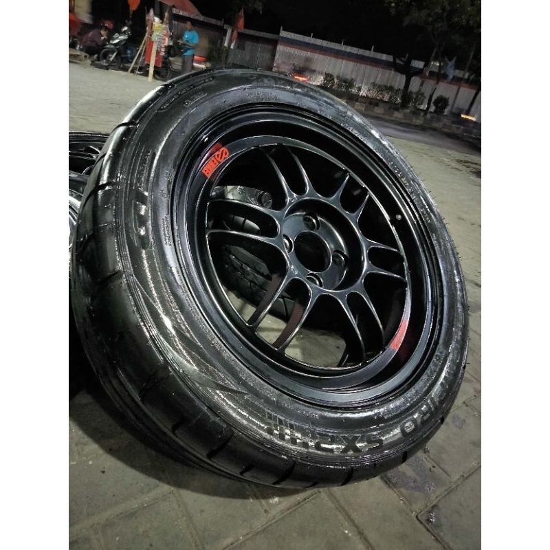 paket velg rpf ssw r16x7 pcd 4x100 ban sx2 205/50 mobil jazz.yaris.mobilio.freed kondisi seperti bar