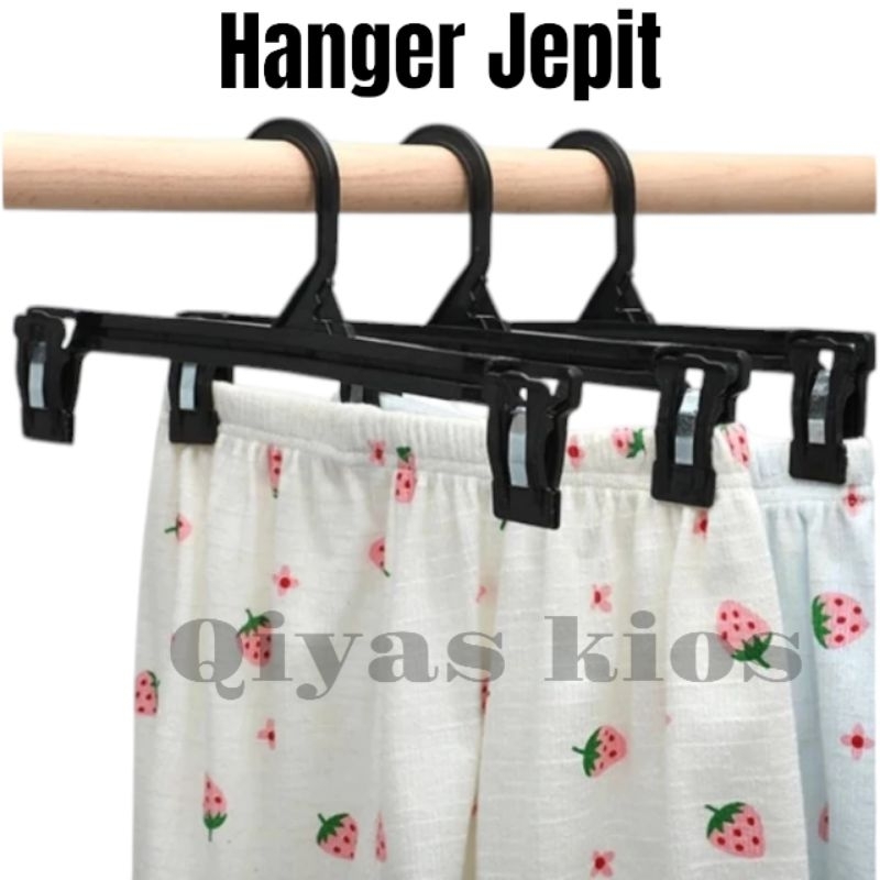HANGER JEPIT PLASTIK HITAM GANTUNGAN CELANA ROK JILBAB KAOS KAKI DLL