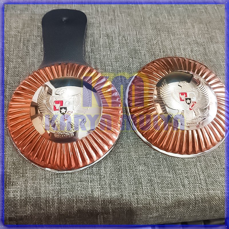 Pin Jengkolan Lurah Perunggu Garuda Silver Lencana Tanda Jabatan Lurah Warna Perunggu Oranye - Karya