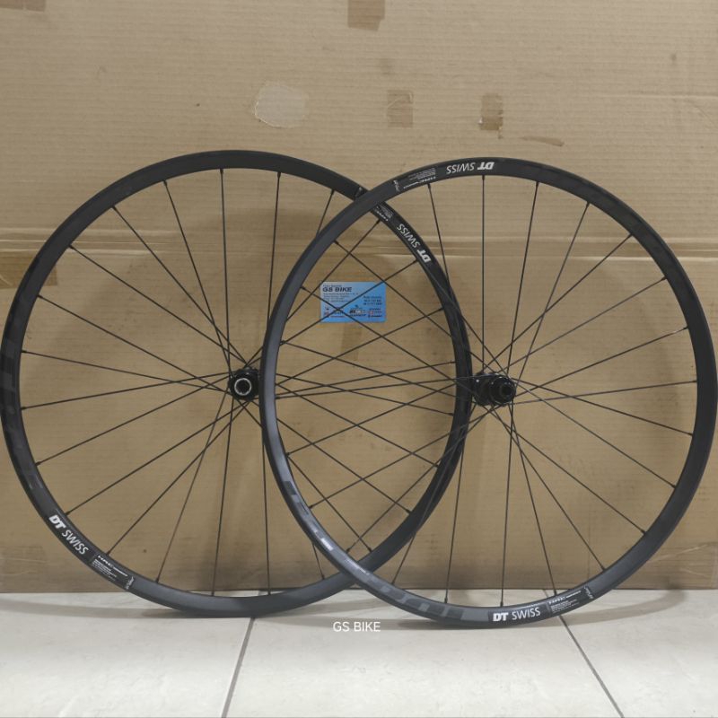 DT SWISS XRC-1250 SPLINE 27.5" CARBON DT Swiss 240 Hub Freehub CL Centerlock HG Ratchet Wheelset Sep