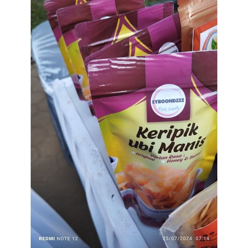 

keripik pangsit ubi ungu