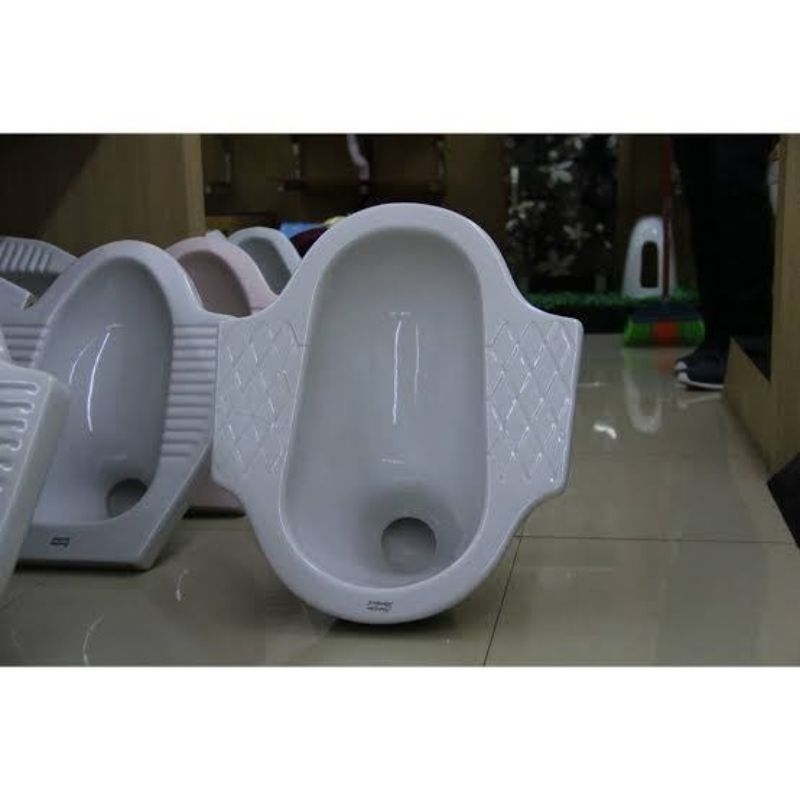 Closet Jongkok Lantai 2 Rapi C