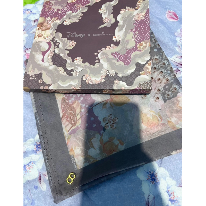 Preloved Buttonscarves X Disney Arabian Night Series Whirlwind