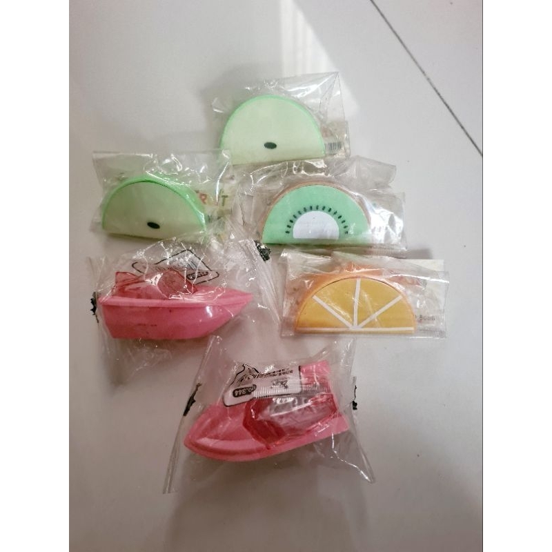 

Fautan pensil buah-buahan dan kapal