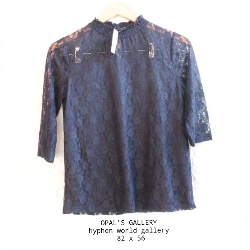 Top Atasan Turtleneck E HYPHEN WORLD GALLERY Bahan Brokat Size S