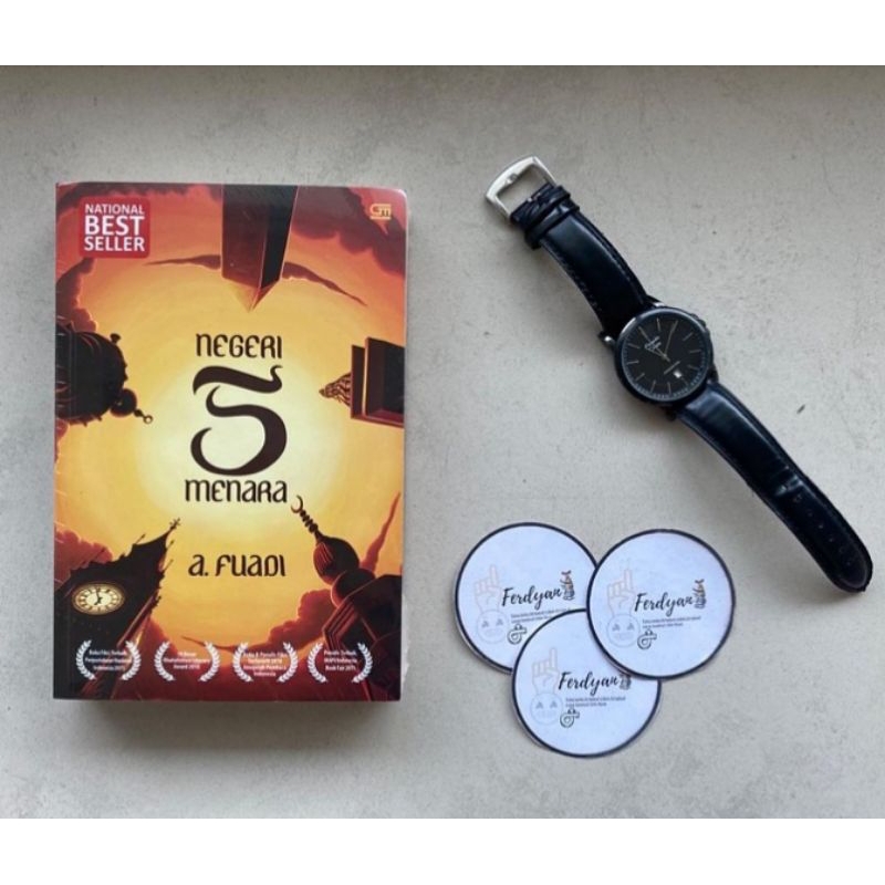 NOVEL Negeri 5 Menara - Ahmad Fuadi