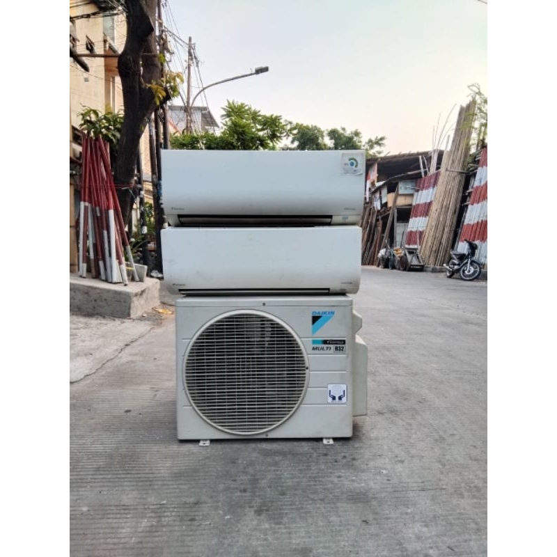 AC DAIKIN INVERTER MULTI SPLIT 2 INDOOR  SECOND R 32  SECOND free ongkir khusus jakarta