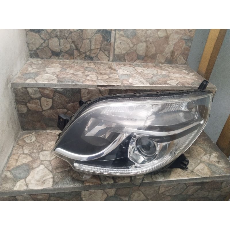 headlamp lampu depanTerios 2016 2017