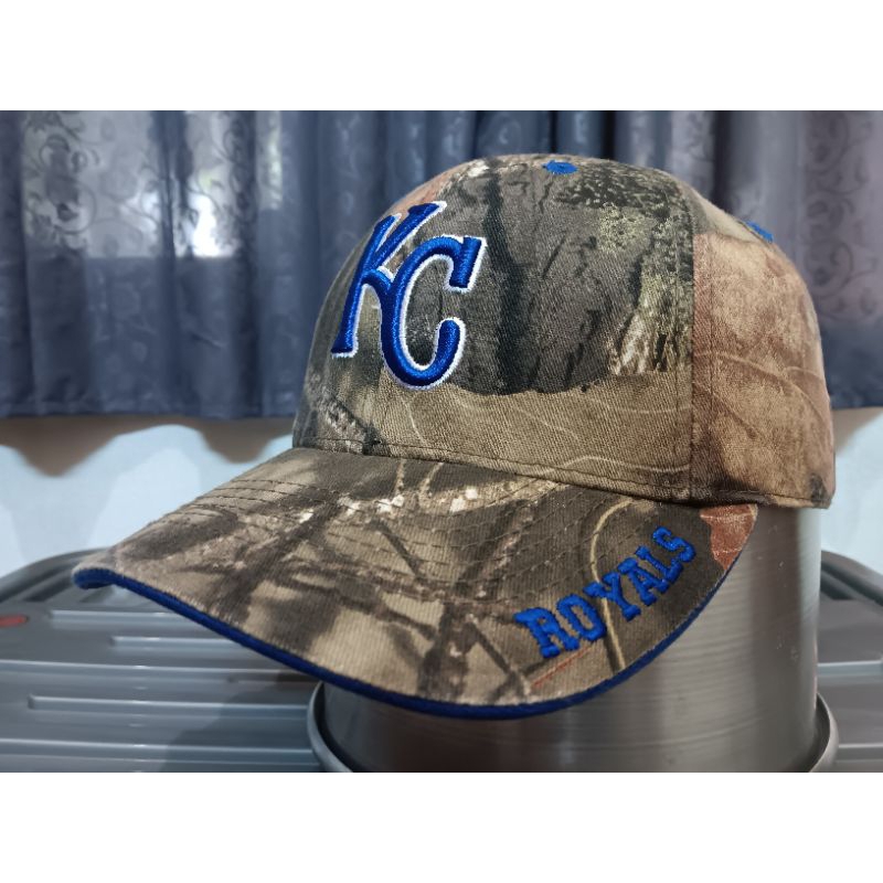 Topi Logo KC