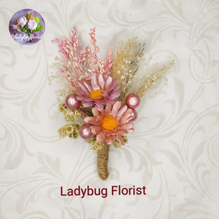 Corsage bunga jas rosegold pink groom panitia bros pin