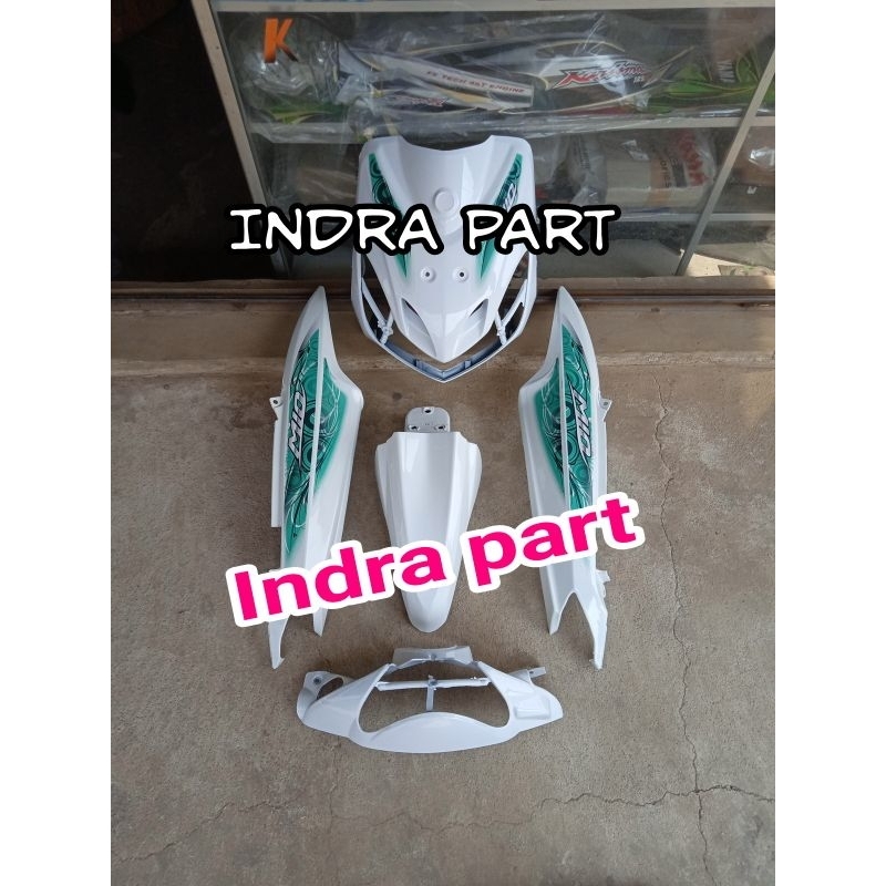 Full Body Halus Mio Smile 2008-2012 Warna Putih Plus Stiker Striping