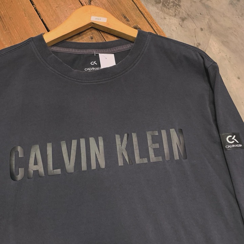 Kaos Lengan panjang/Longsleeve CALVIN KLEIN Second Original