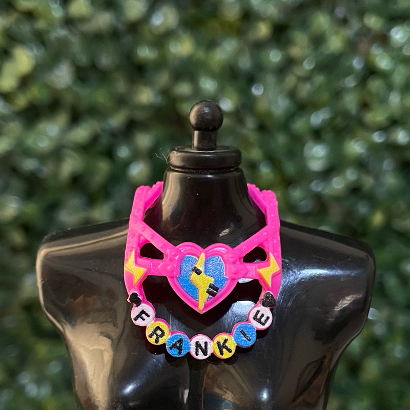 Kalung Boneka MH Frankie