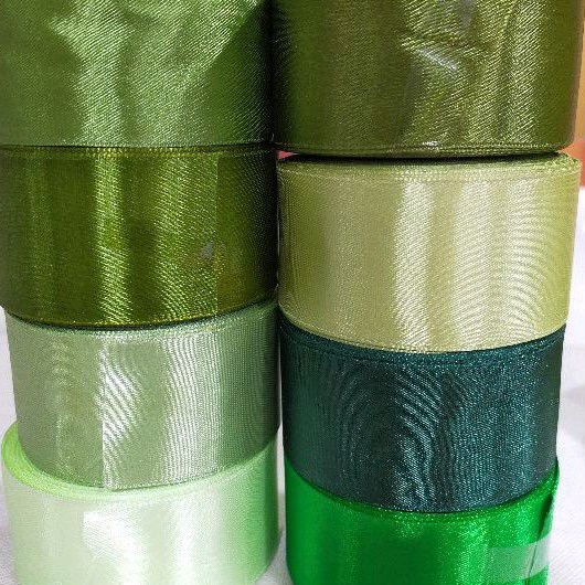 

DISKON SPESIAL Pita Satin Hijau pita satin kado ukuran 4cm pita bucket bunga