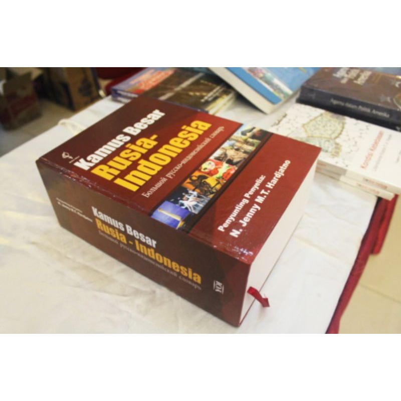 KAMUS BESAR RUSIA-INDONESIA | UI