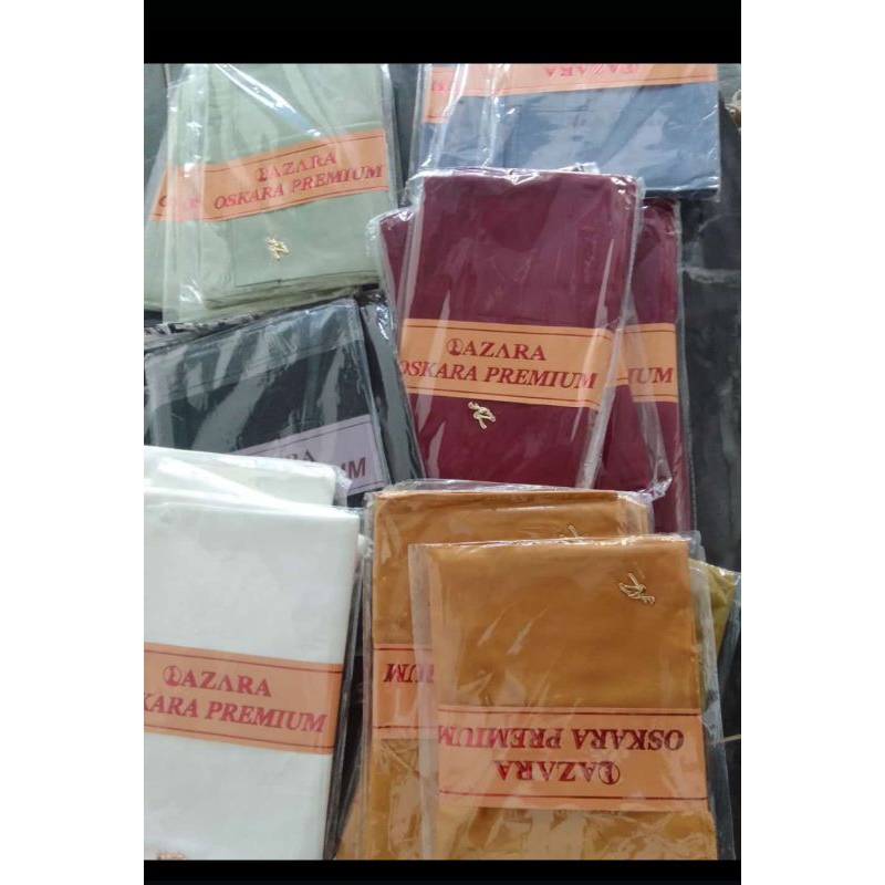 Hijab segi empat polos /Kerudung segi empat polos