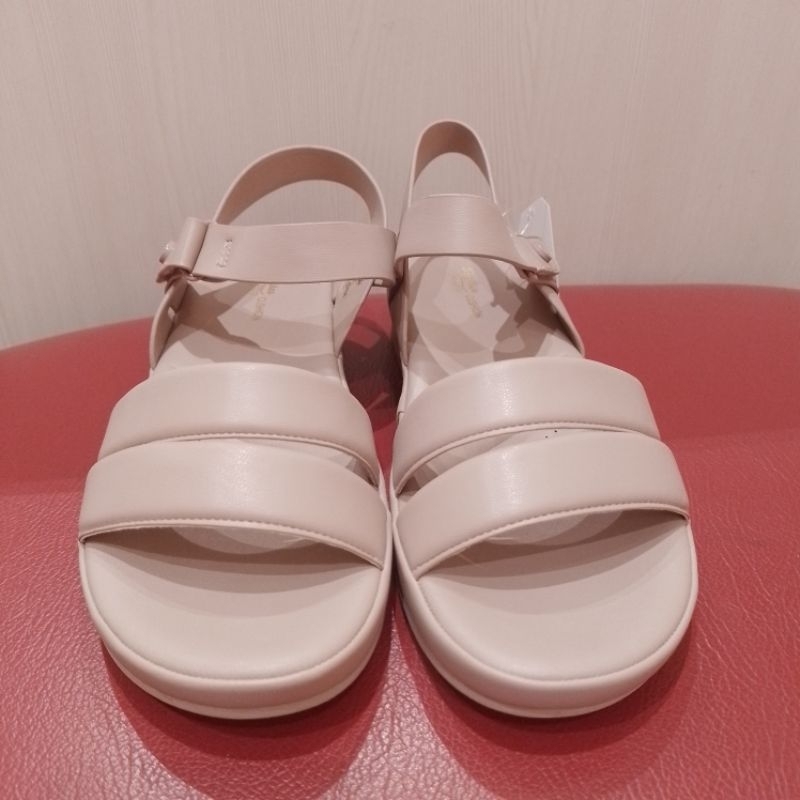 sepatu sendal wanita bata comfit new collection
