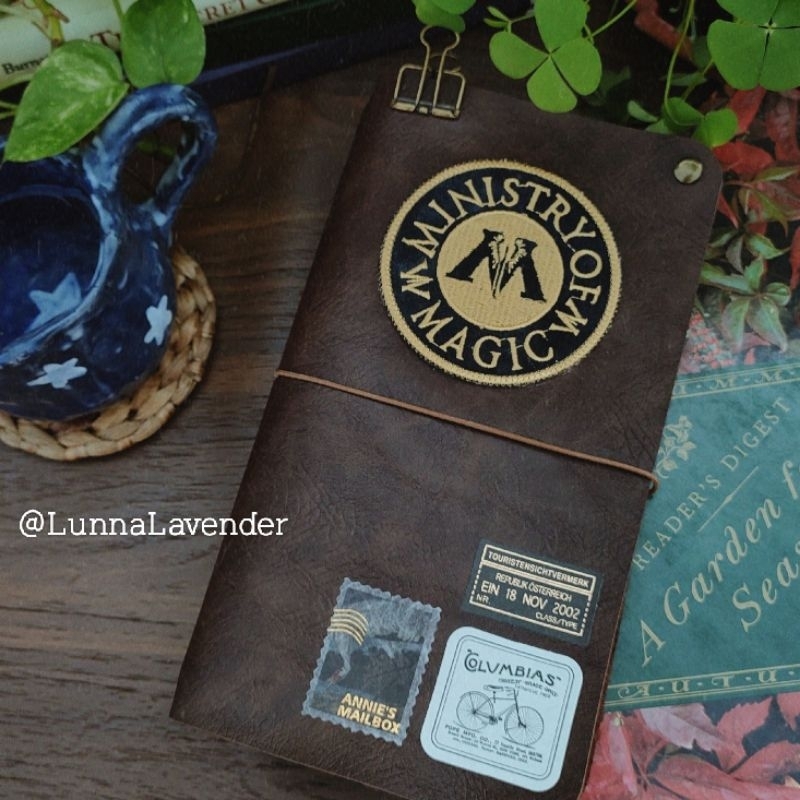 

Magical World Traveler's Journal Midori Style