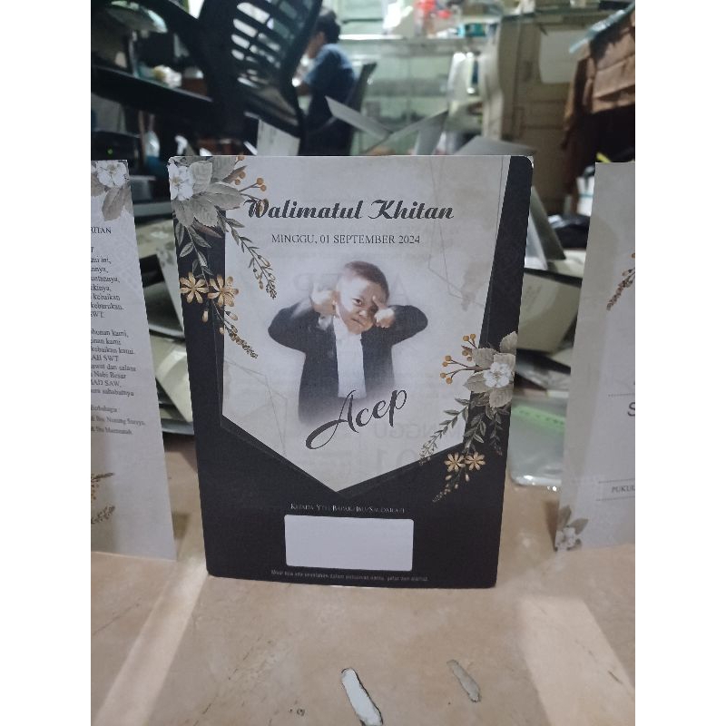 undangan khitan pake foto