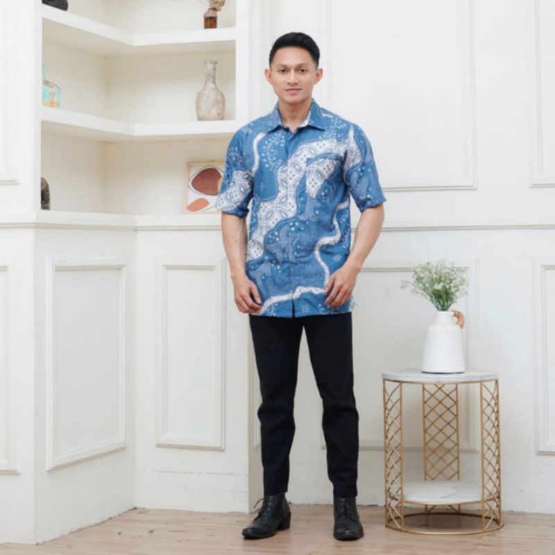 Fatih Batik Medan - Batik Pria Lengan Pendek Biru Denim HM1487 Seragam Batik Cowok Pesta Pernikahan 