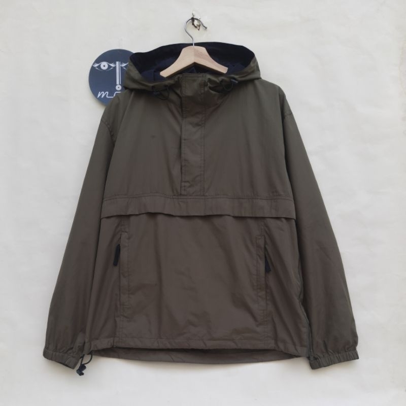 jaket anorak uniqlo