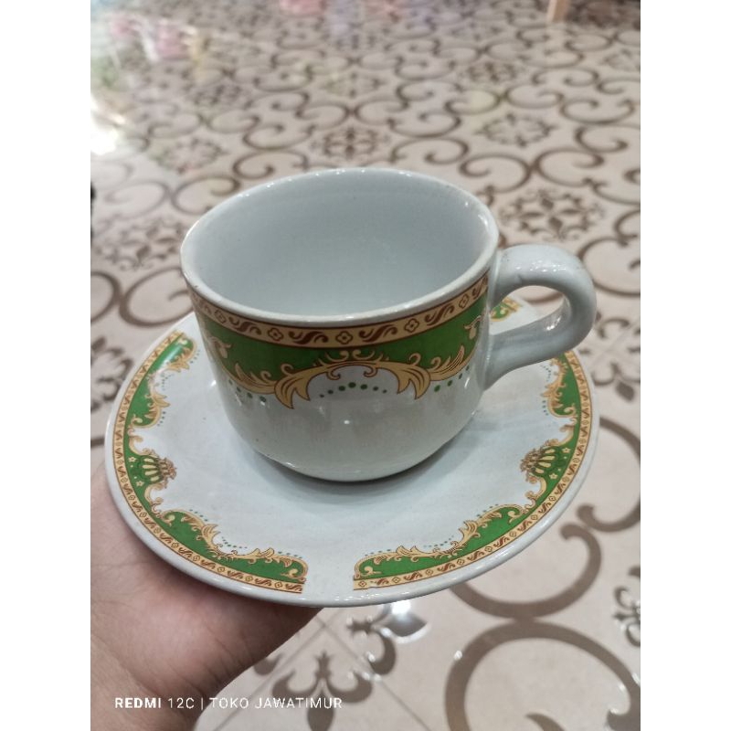 Cangkir plus Lepek Keramik Lilia