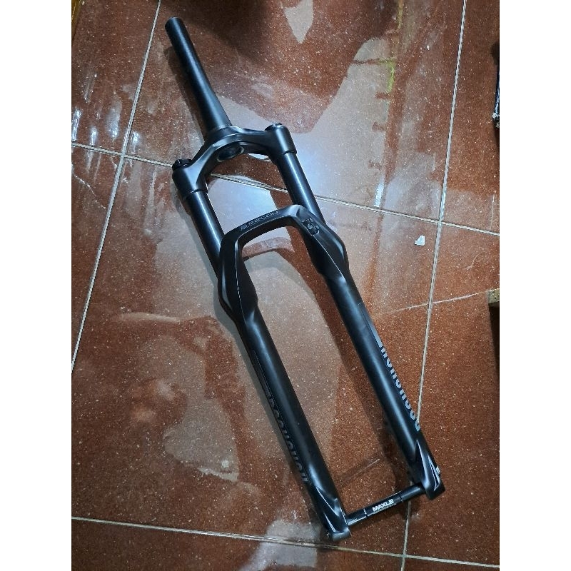 rockshox recon 29 Travel 120 ta 15 x 110 boost BARU 0km