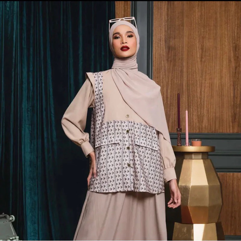 NEW ZASKIA SUNGKAR NIKKA BLOUSE (BARU) BUKAN PRELOVED