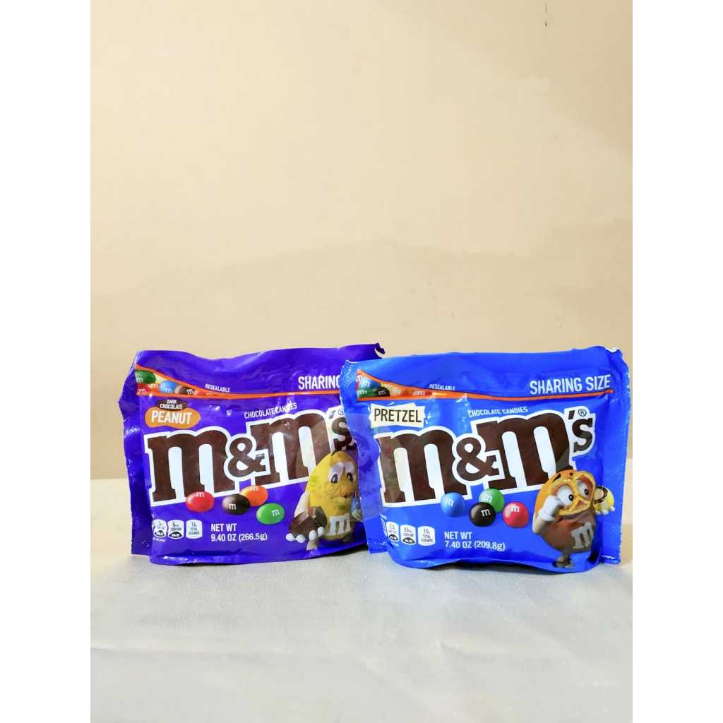 

.Coklat Import I M&M'S Sharing Size Pretzel Chocolate Candies 209,8 gr ( scp )