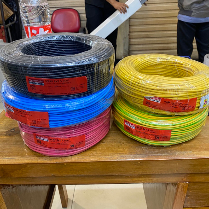 Kabel NYAF 2.5 MM 1x2.5 MM METAL KABELMETAL Serabut 100 Meter