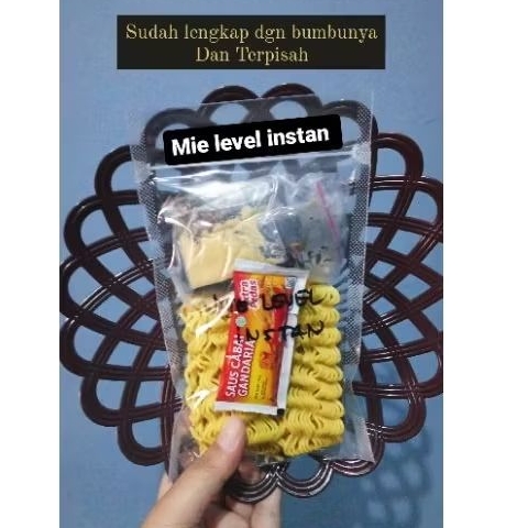 

Mie Level Instan isi 8pack