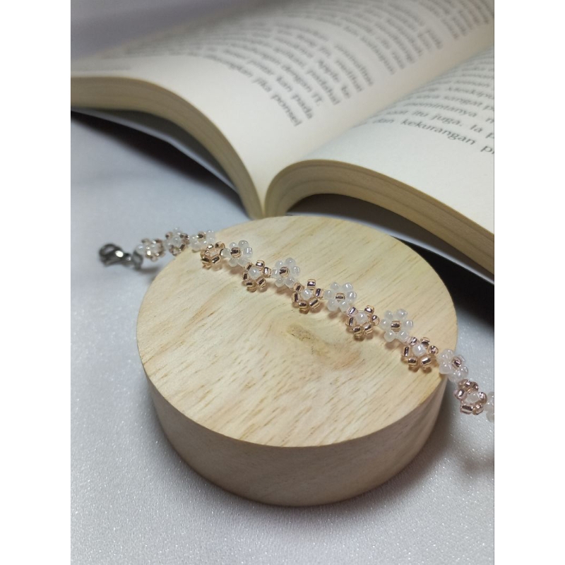 (LIORA) Flower Bracelet | Gelang manik premium | Beaded Bracelet | Gelang Manik Stainless Steel