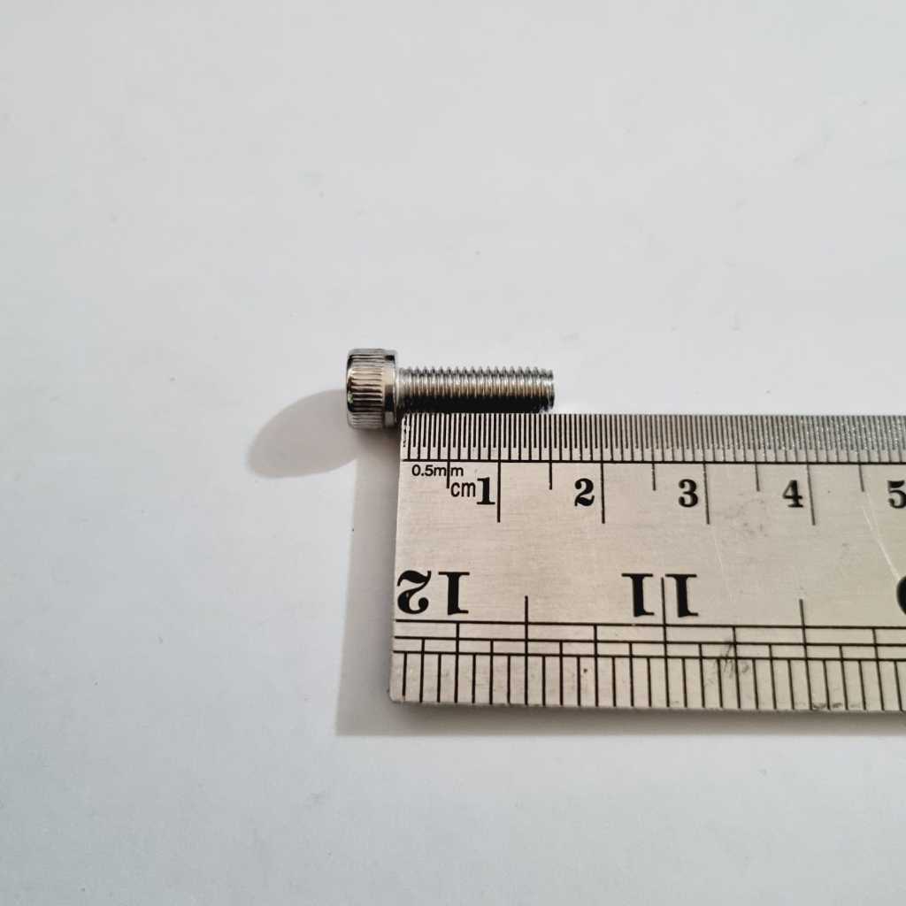 BAUT L STAINLESS M5X15 KUNCI L4