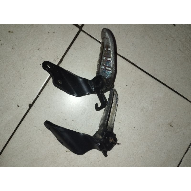 step belakang (footstep) mio m3/mio z/soul gt 125/xride 125 2PH original