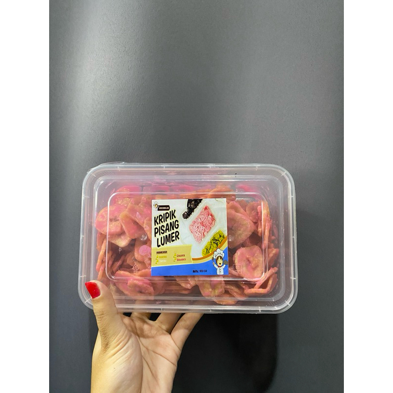 

Kripik pisang coklat lumer rasa strawberry isi 150 gr