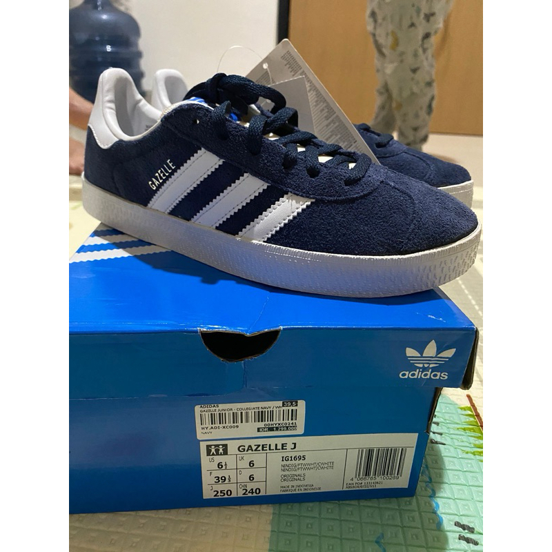 adidas gazelle silver green womens ADIDAS GAZELLE W