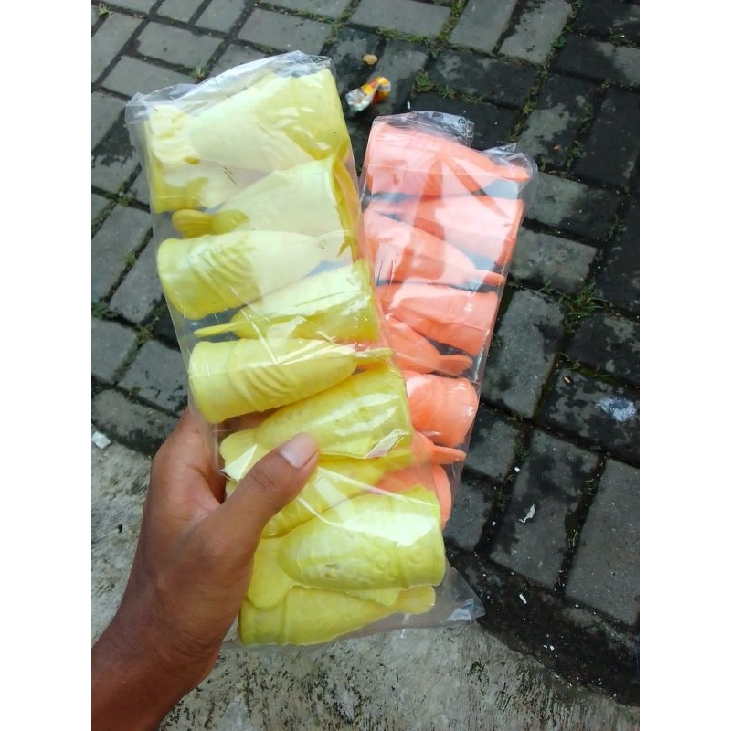 

Cone Es Krim Bentuk Ikan 1 Bungkus Isi 10Pcs