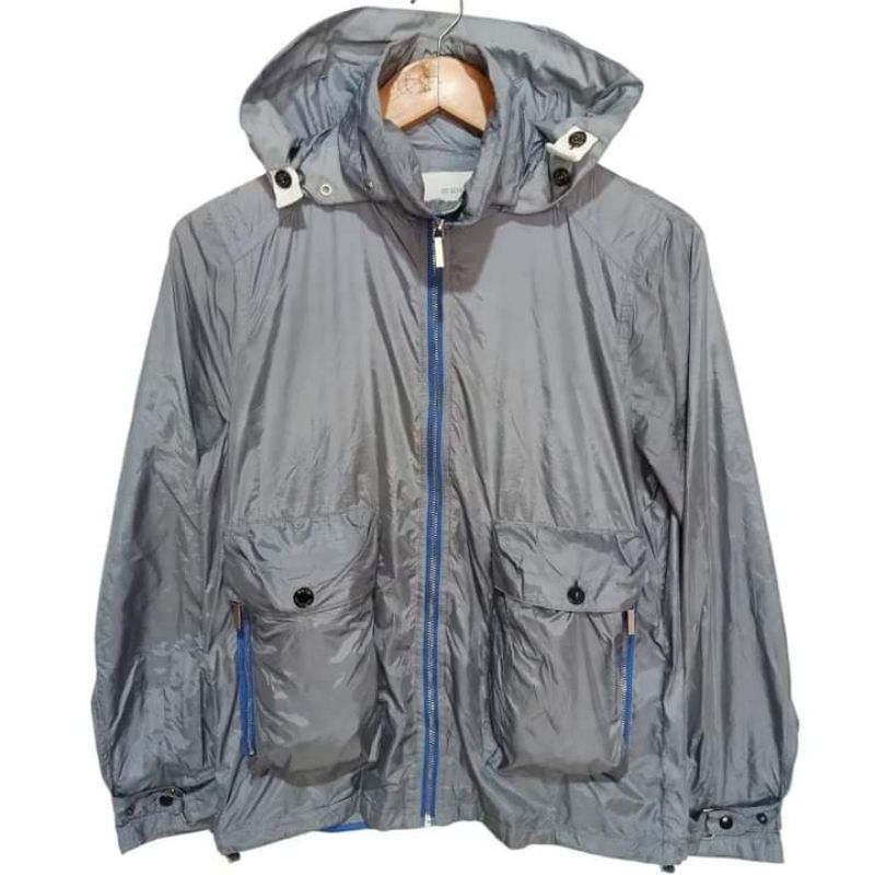 Jaket EZIO hidden hoodie size M