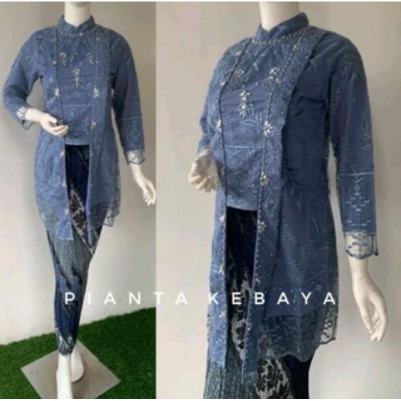PRELOVED KEBAYA WARNA DENIM