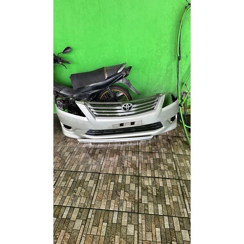 bemper gril innova 2012