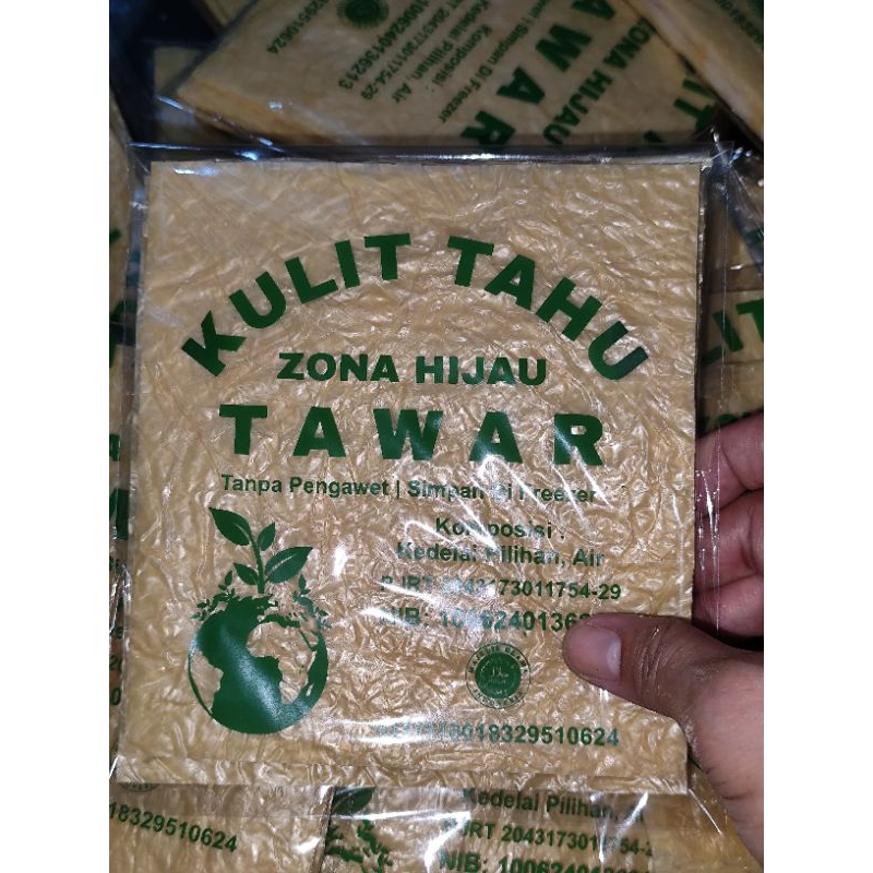 

Kulit Tahu TAWAR uk 15x15 Cm/1 pack isi 50 lbr.