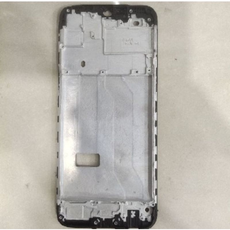 FRAME BEZZEL DUDUKAN TULANG TENGAH REALME 5 / 5i / 5S / 6i / C3