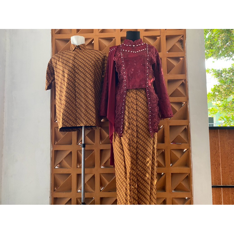 Batik Couple. Batik Sarimbit. Kebaya Batik. Kebaya kutubaru. batik couple. kebaya modern. Kebaya bat