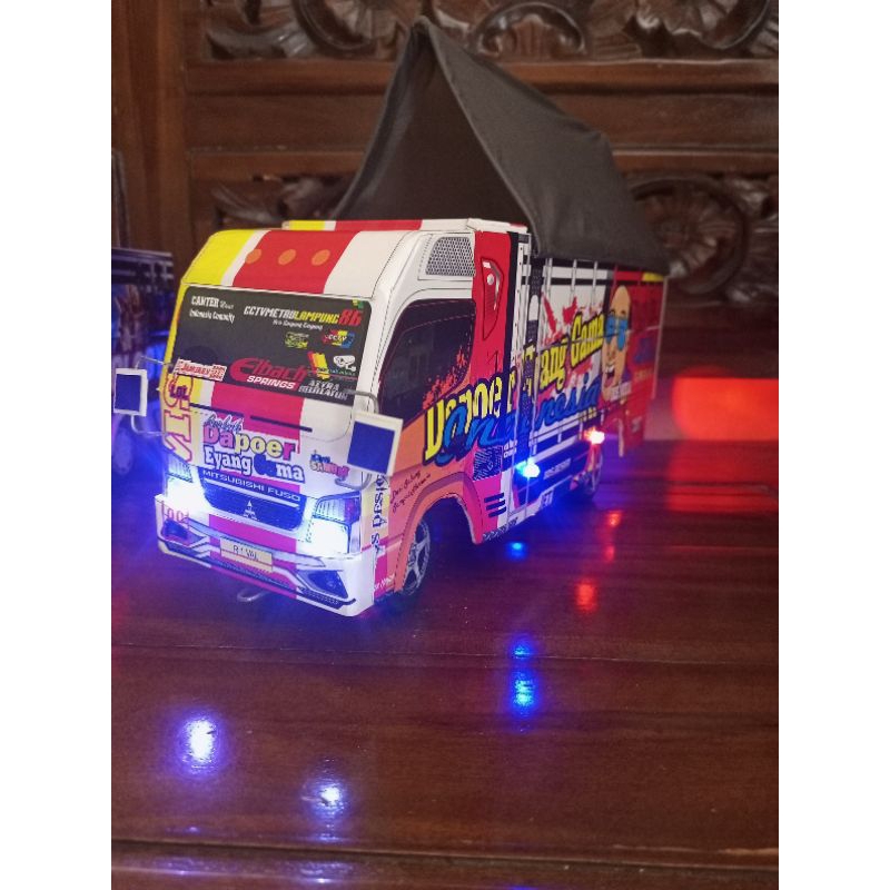 truk miniatur oleng tawakal