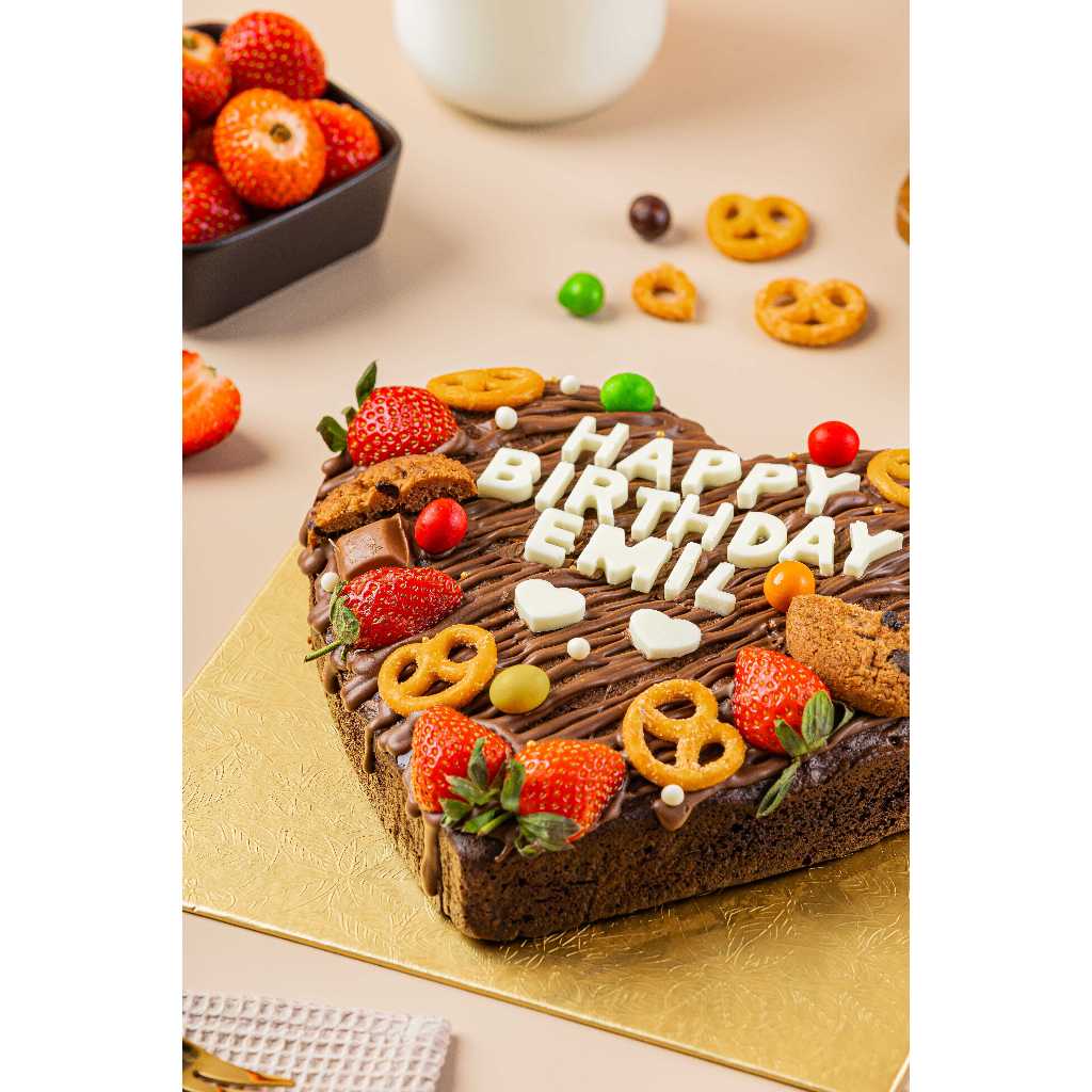 

Brownies Jubilant Decoration Chan Patisserie Size 20cm Hampers Valentine Birthday Hampers