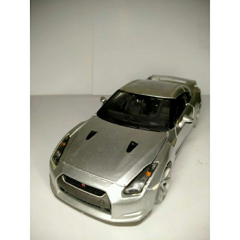 Diecast Maisto NISSAN GTR R35 skala 1/24 Loose Junk