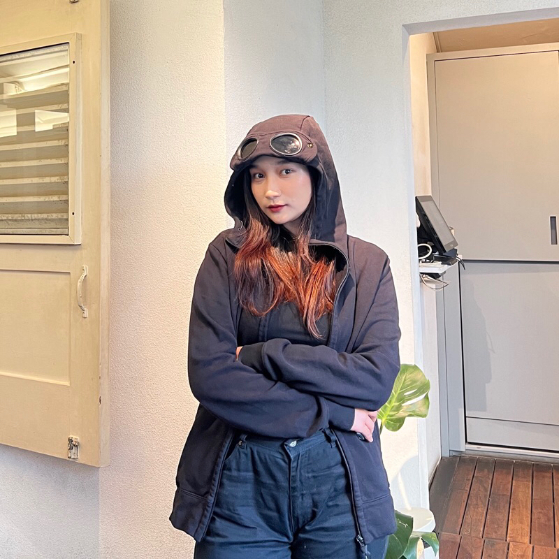 CP COMPANY ZIPPER BLACK