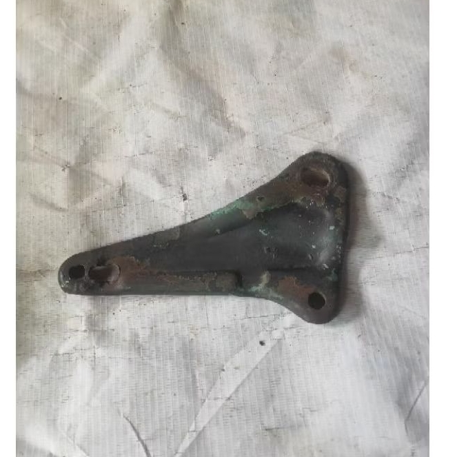 pangkon breket dudukan knalpot motor honda c50 pispot c70 c90 original secoD