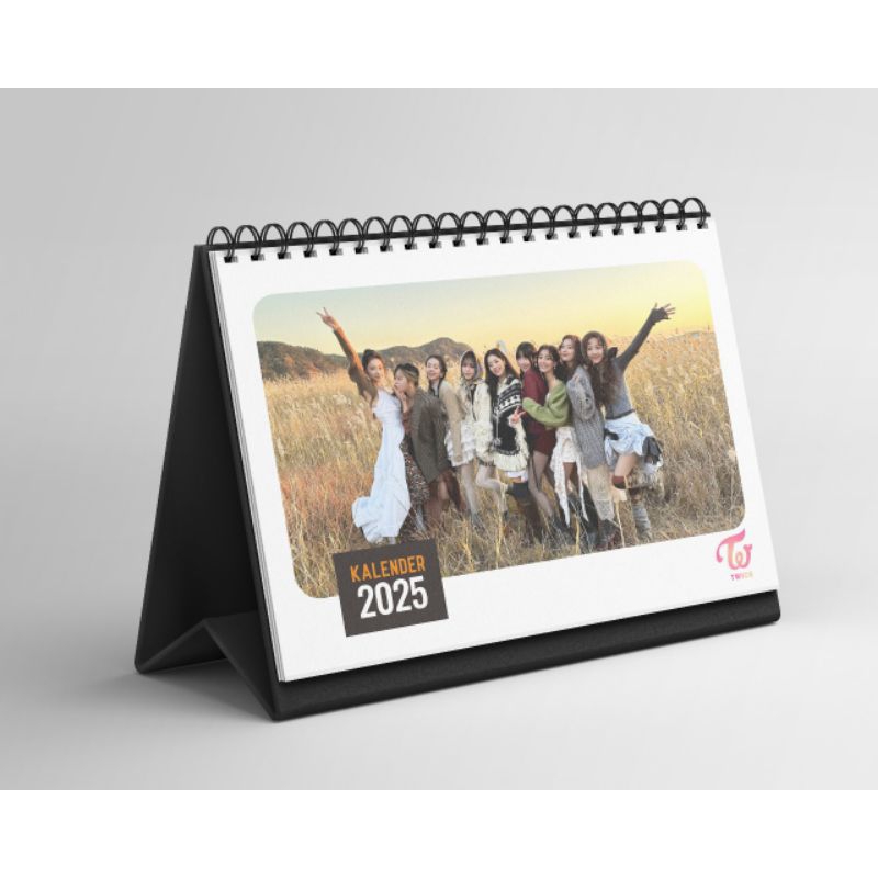 

Kalender Twice 2025